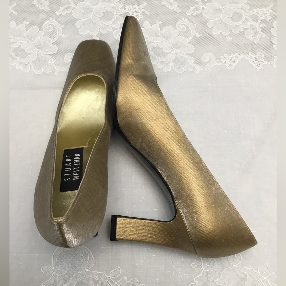 Stuart Weitzman - Picture 11 of 15